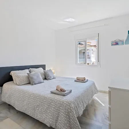 Piso A 5 Min De La Playa Апартаменты *